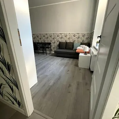 Big Next To Galeria Dominikanska - 4 *